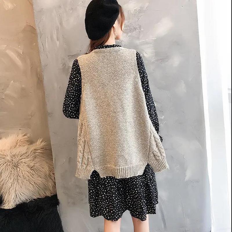 Set Female Autumn and Winter Polka Dot Chiffon Dress + Loose Knitted Sweater Vest Vest Two-piece Suit Can Be Worn with A Coat