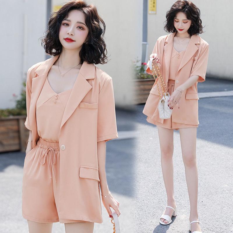 Drape Suit Professional Suit Female Temperament Slim Shorts Three-piece Short-sleeved Suit Jacket + Lining + Wide-leg Shorts Ladies Casual Suit Suit
