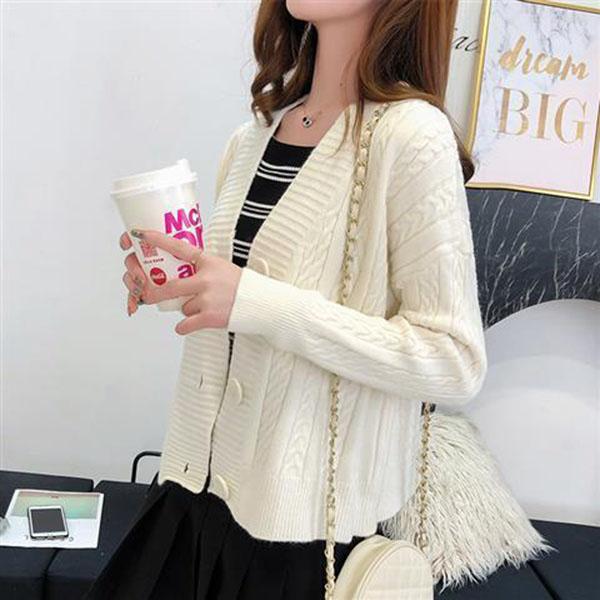 Spring and Autumn Knitted Cardigan Sweater College Style Short Loose Top Fashion Simple Female Jacket