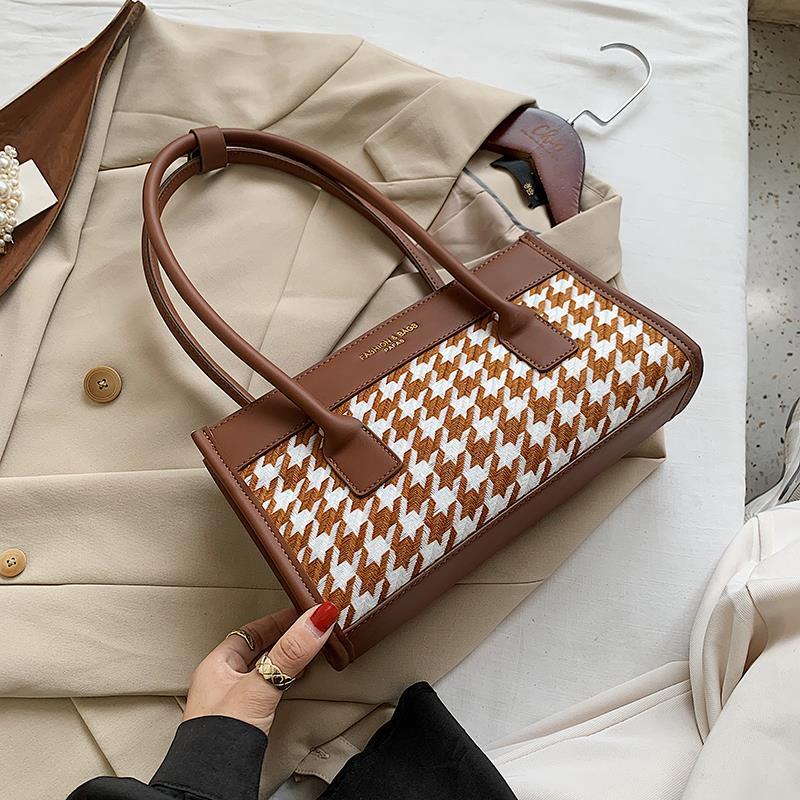Check Pattern Handbag PU Leather Armpit Bag for Women Shoulder Lady Simple Elegant Baguette Bag