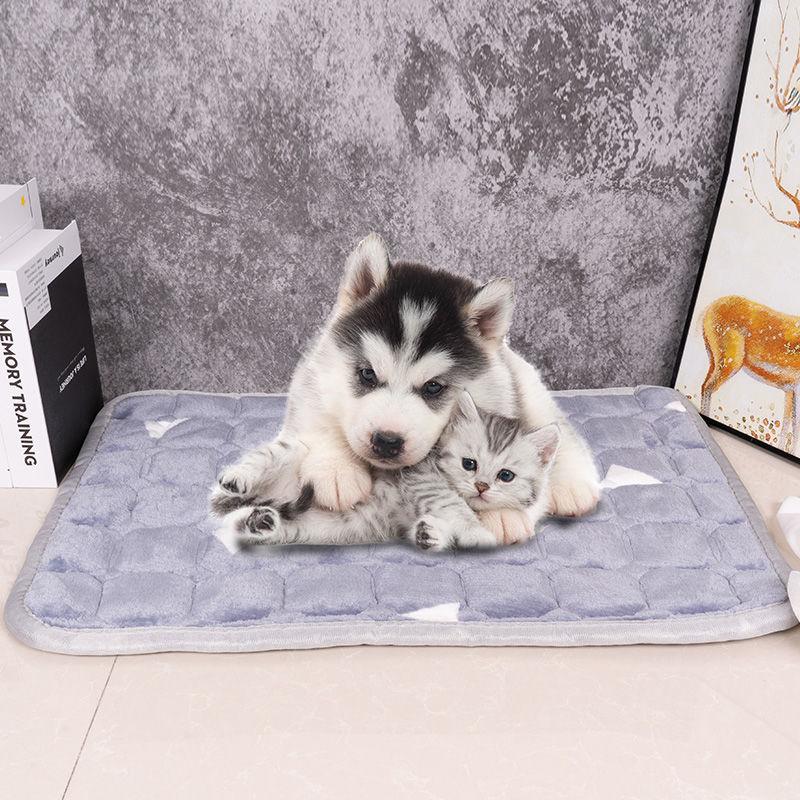 Four Seasons Universal Non-slip Pet Mat Dog Mat Cat Sleep Pad Blanket Large Dog Kitten Flange Cushion Classic Simple Wind