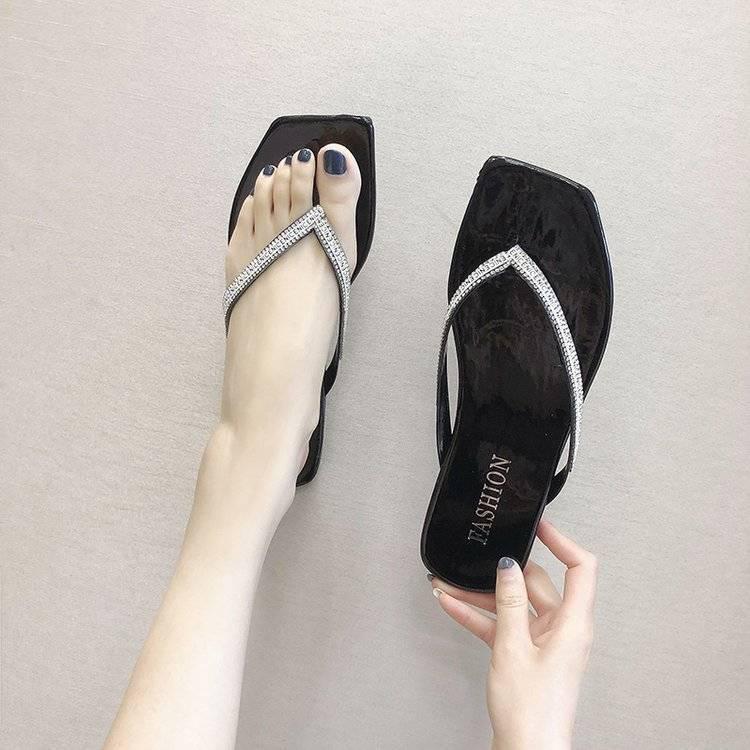 Slippers Women Wear 2020 Summer Wild Net Red Ins Tide Fashion Non-slip Flat Bottom Flip Flops Sandals and Slippers