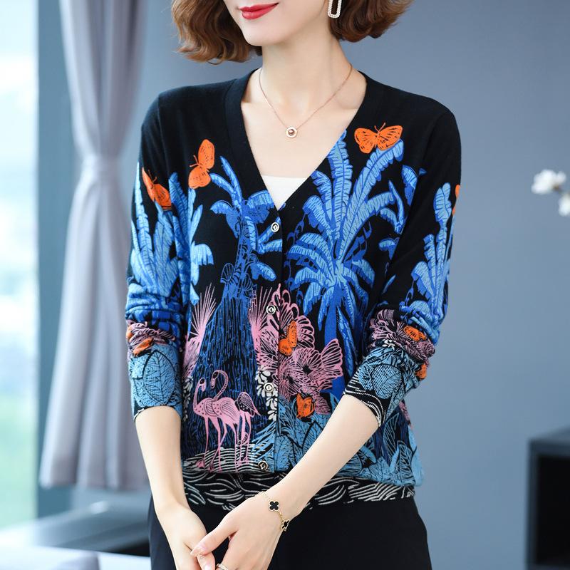 Women's Butterfly Print Cardigan Autumn and Winter Retro Loose Wool Sweater Plus Size Short Cardigan Sweater