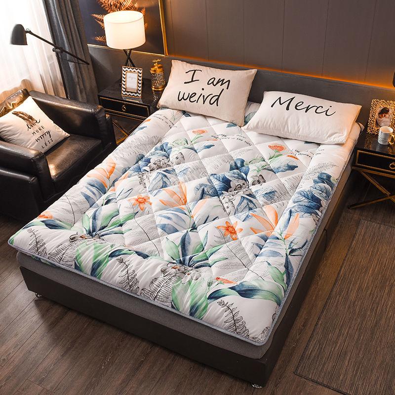 Household Thickened Lamb Velvet Soft Mattress Non-slip Foldable Student Dormitory Sleeping Pad