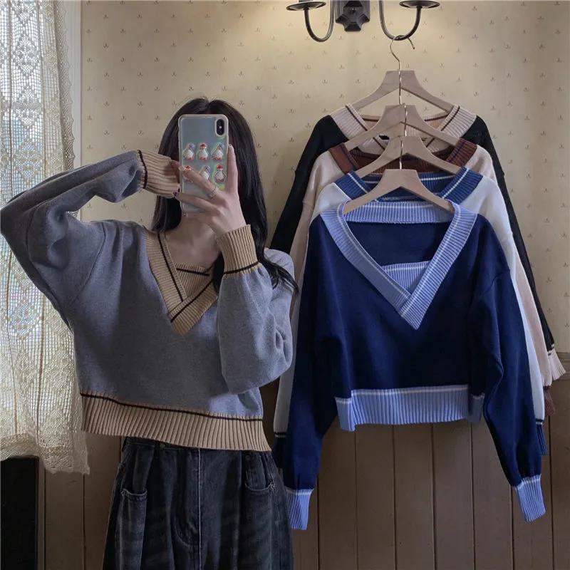 Temperament Short Knit Sweater Women's Spring and Autumn Long-sleeved Sweater Design Niche V-neck Blouse Comfortable Stretch Slim Fit