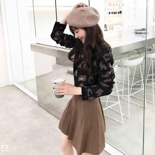 3 Colors Leopard O-neck Pullover Long Sleeve Short Twist Sweater Women Open Waist Knitwear