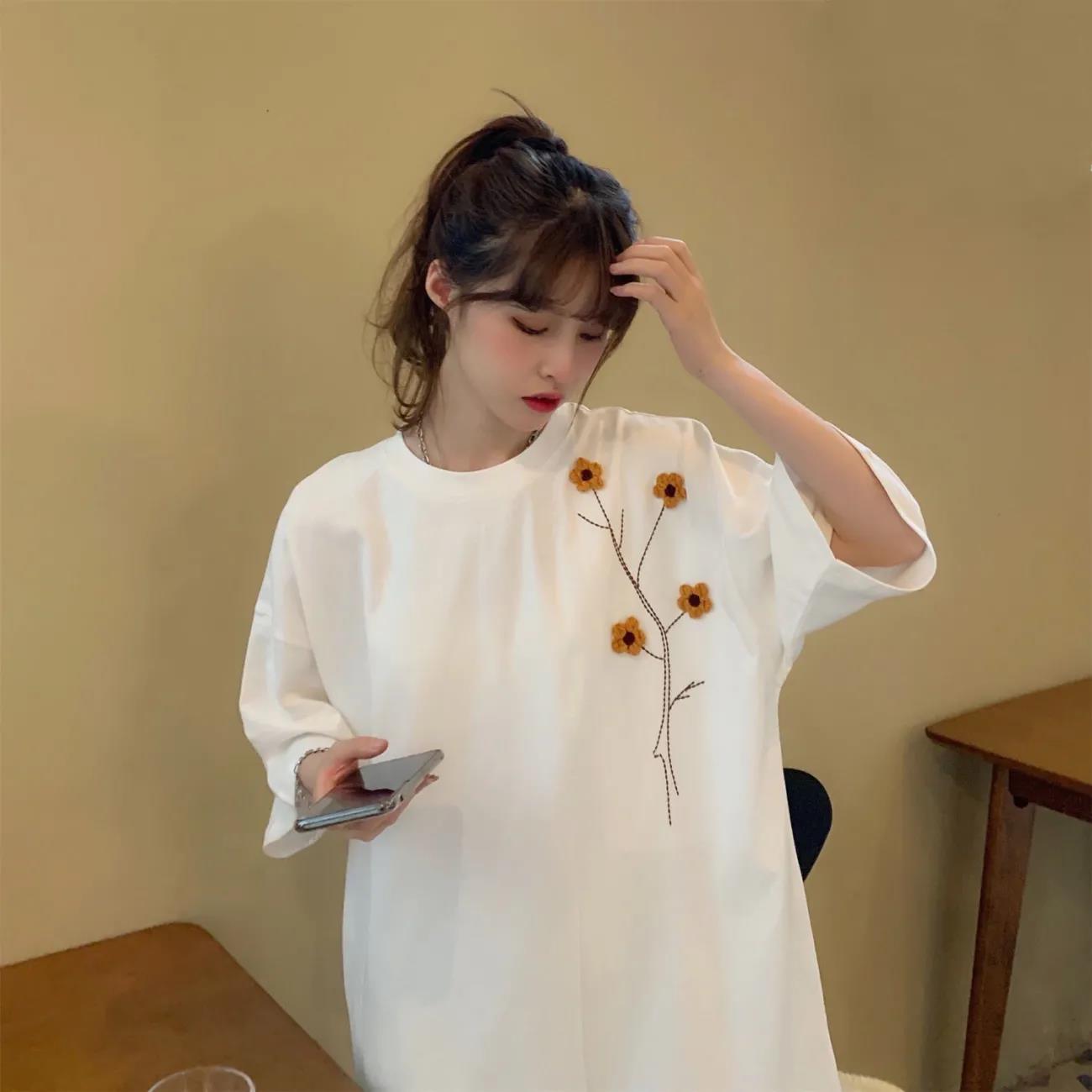 Pure Color Flower Pattern Embroidery Women  Causal  T Shirt Tee Lady Girl Top Hipster Cartoons Style T-Shirts