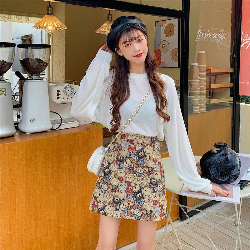 Autumn and Winter Retro Style Printed Bear Skirt Building High Waist Hair A Word Skirt Student Bag Hip Hip Short
