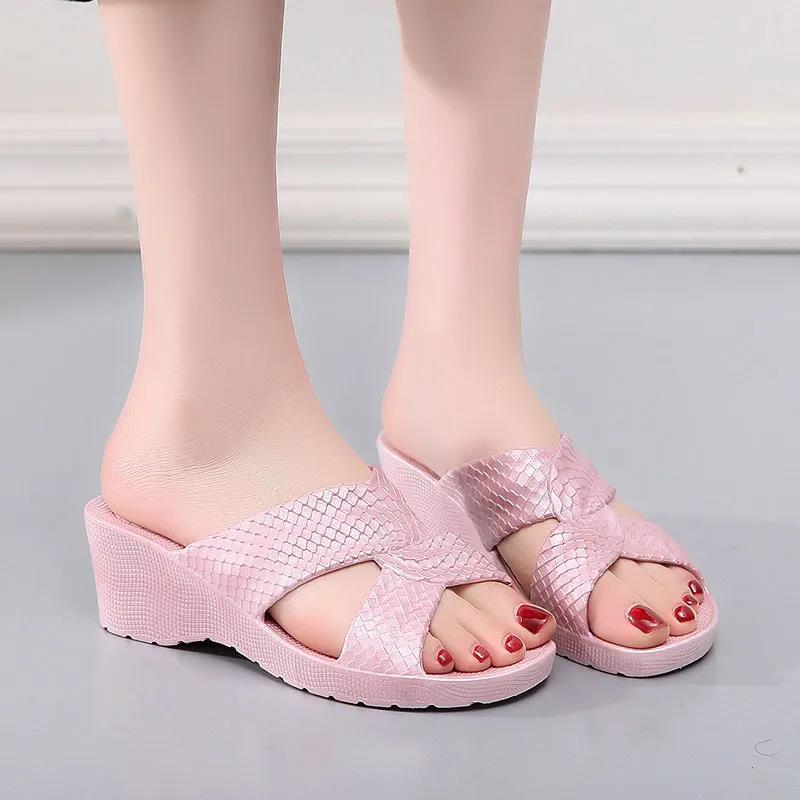 Summer Outdoor High-heeled Sandals and Slippers Plastic Non-slip Home Bathroom Slippers Thick-soled Ladies Beach Shoes Outer Wear