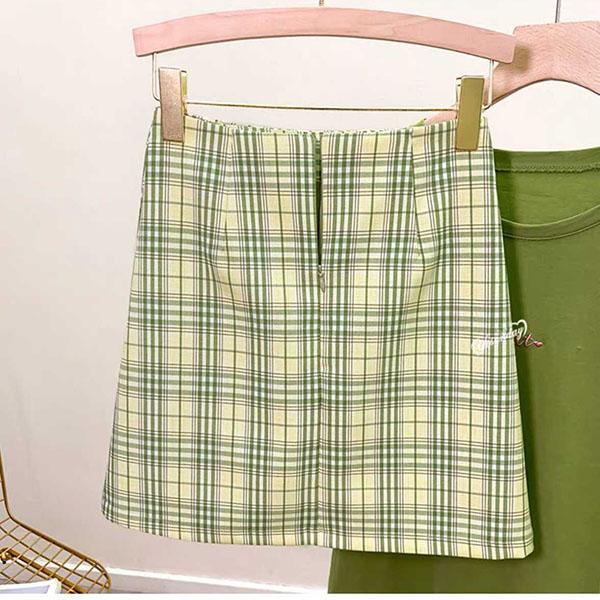 Retro Plaid Skirt Women's Summer Safety Panty Lining Plaid High Waist Bag Hip Skirt College Style All-match Thin Short Skirt