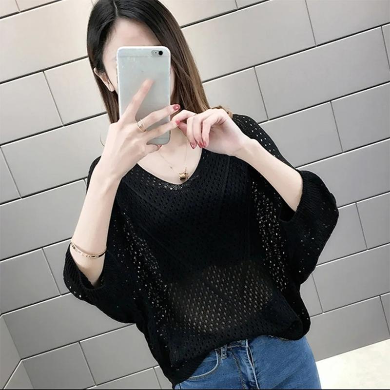 V-neck Bat Sleeve T-shirt Female Blouse Loose Large Size Short Upper Top Summer Hollow Sweater Women's Clothing
