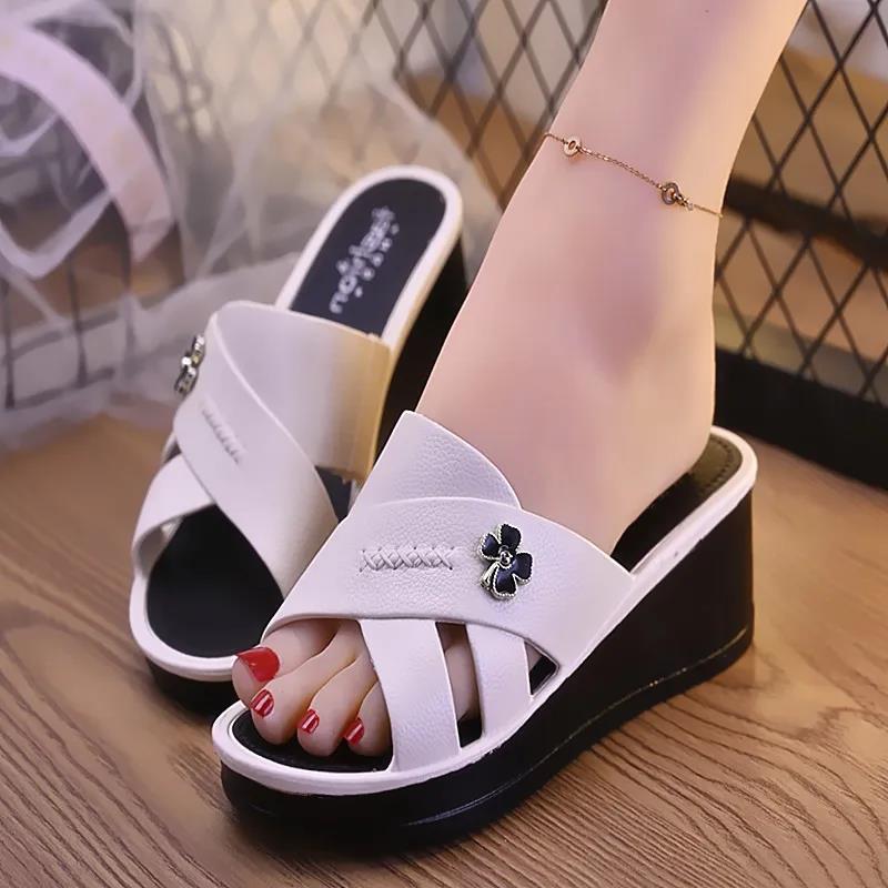 Thick Sole Slippers Ladies Summer Versatile Outer Wear Wedge Heel Fashion Trend Anti-slip Sandals and Slippers