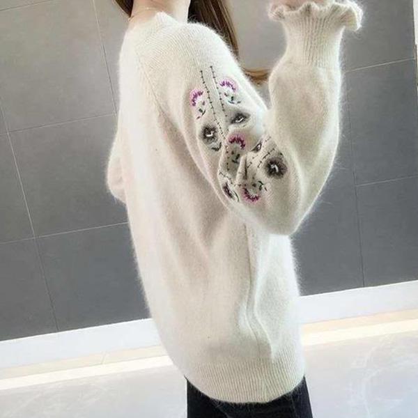 Round Neck Embroidered Top Loose Casual Long-sleeved Sweater All-match