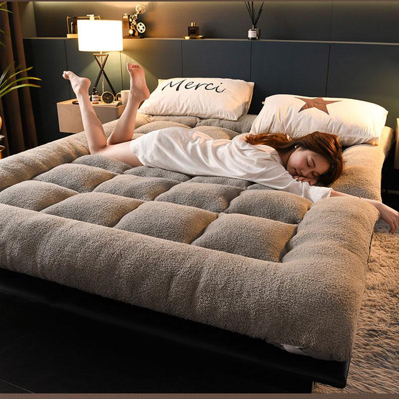 Lamb Velvet Mattress Pad Thickening Plus Velvet Warmth Non-slip Folding Dormitory Mattress Household Sleeping Pad Quilt