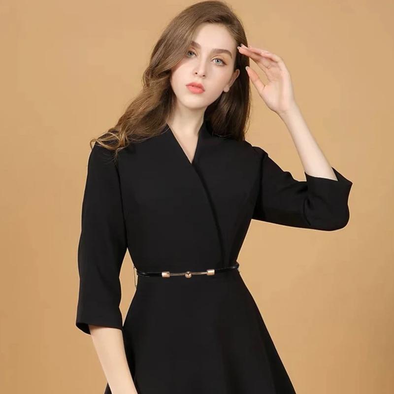 Women's Sweater Skirt Belt Girls Leather Cool Thin Belt Dress Waist Chain Ladies Decorative Belt