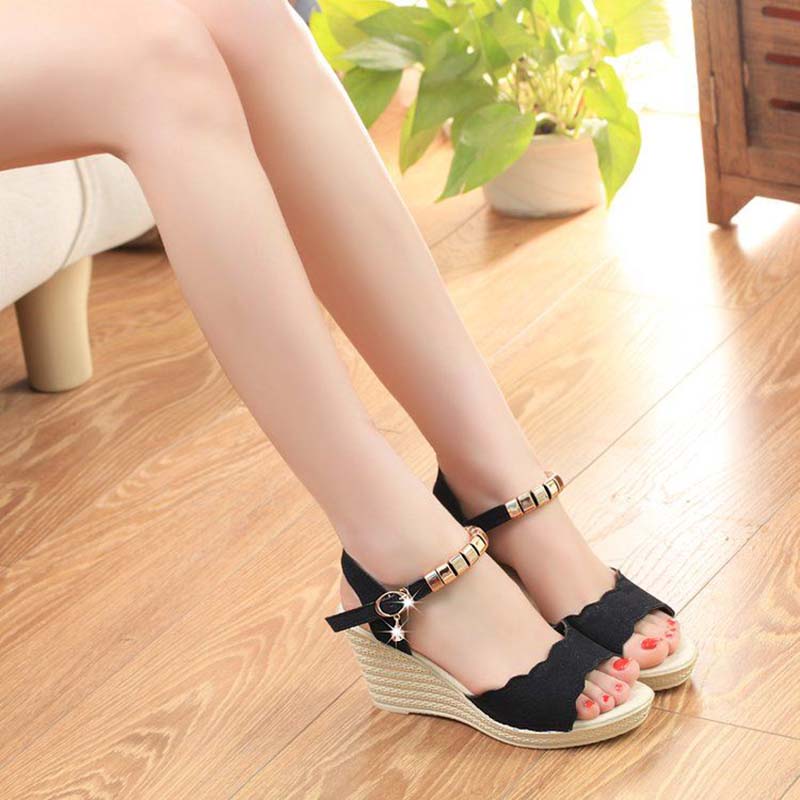 Student Slope-heel Sandals, Women's Thick-soled, Vacation Summer, All-match Muffin Cake, High-heeled Women's Shoes