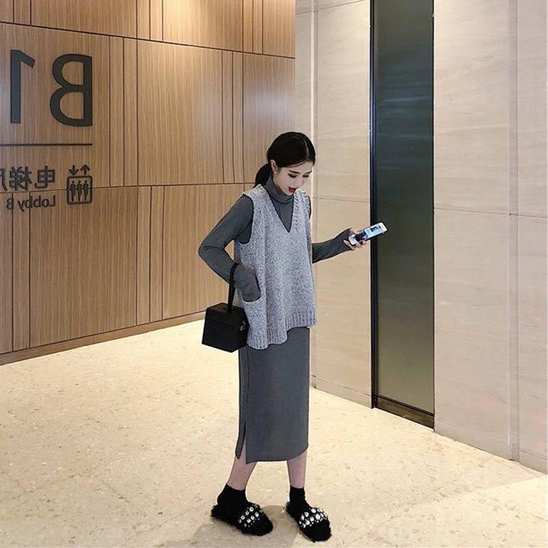 Women's Thin High-necked Dress Knitted V-neck Vest Two-piece Suit, Loose and Thin Bottoming Inner Wear Women's Sweater Suit
