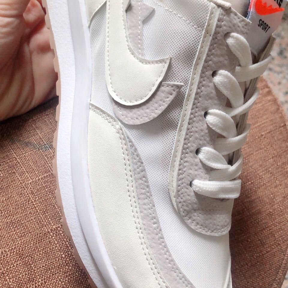 Summer White Shoes Women's Sports Shoes All-match   Breathable Shoes Women Casual Forrest Shoes Women Light Running Shoes