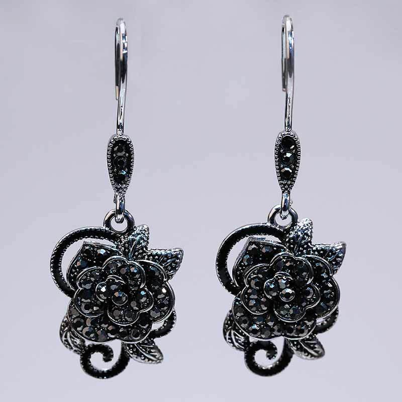 2 Kinds of Gothic Rose Shaped Black Zircon Dangle Earrings Vintage Carved Floral Hanging Earrings for Women Jewelry