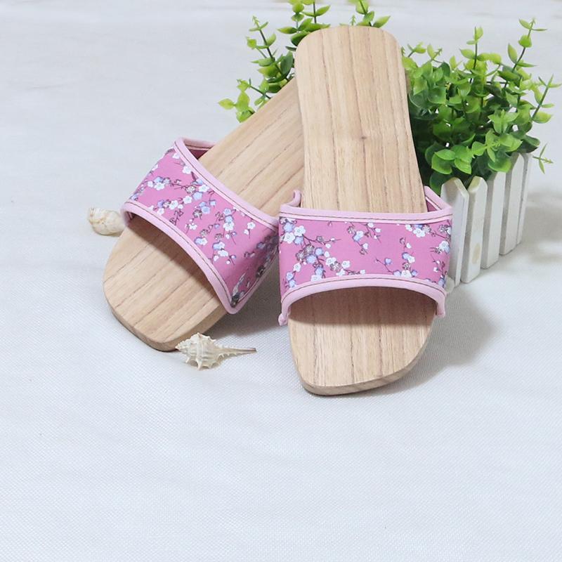 Wooden Slippers Women Clogs Men and Women Couple Models Sandals Bottom Indoor Bathroom Wooden Shoes