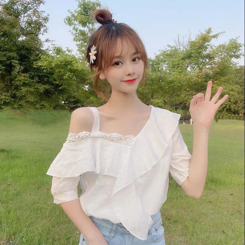 Off-shoulder Ruffled Sweet and Loose Short-sleeved Chiffon Shirt Women's White Off-the-shoulder Shirt Lace Trim Design Ruffled Trim