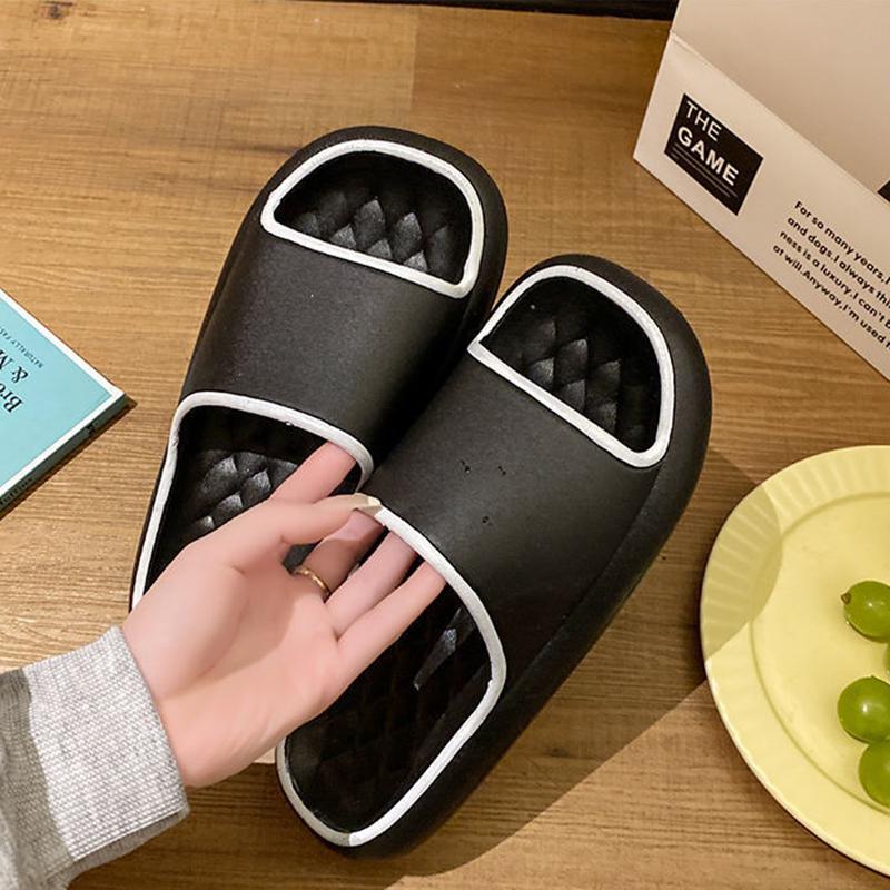 Couple Stepping on Shit Feeling Slippers Female Summer Indoor and Outdoor Wear Household Bathroom Bath Non-slip Deodorant Thick Bottom Sandals Male
