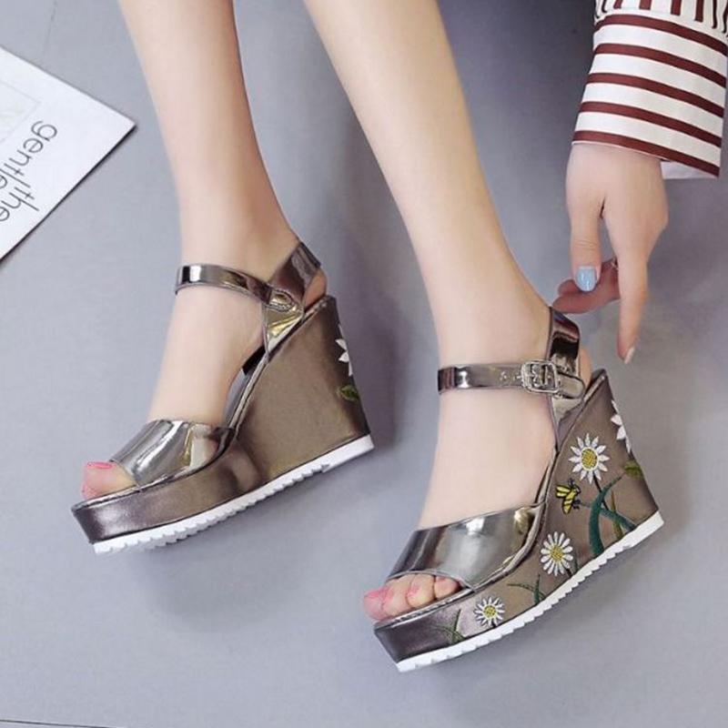 Wedge Sandals Women's Summer Casual Style Rhinestone Rivet Platform Platform Shoes  High Heel Roman Shoes