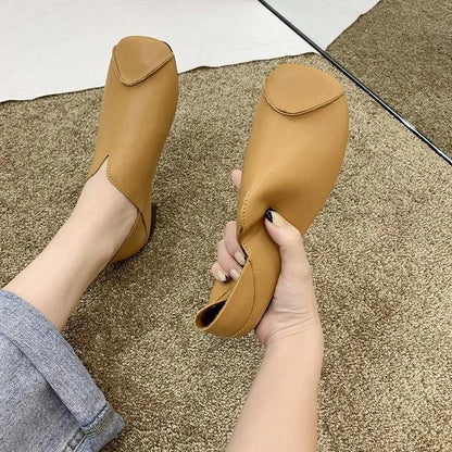 Ladies Soft Leather Shoes Autumn Flat Beanie Shoes Square Toe Slip-on Shoes Non-slip Pregnant Women's Leather Shoes Casual Mother Shoes
