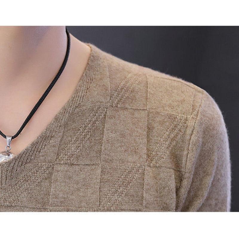 Men's Long-sleeved V-neck Knit Sweater Slim Fit Winter Warm Inner Clothes Solid Color Sweater Bottoming Shirt