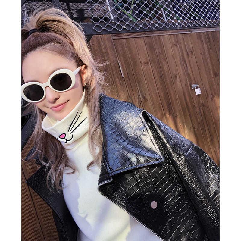 Lady Solid Color Slim Knitwear Turtleneck Bottoming Top Bunny Embroidery Pullover Sweater