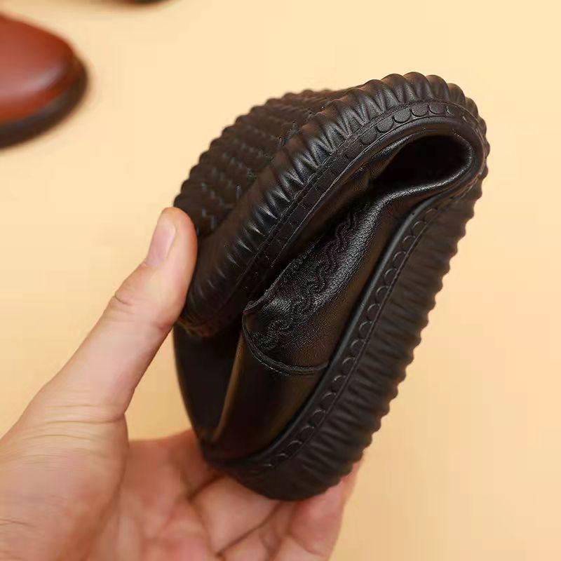Mother's Shoes Soft-soled Leather Shoes Spring and Autumn Leather Comfortable Women's Single Shoes Non-slip Casual Shoes Ladies Flat Shoes