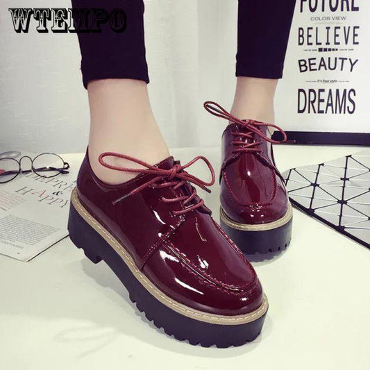 High Quality Womens Low Heels Fashion Patent Leather Ladies Flat Shoes Slip on Womens Oxford Shoes