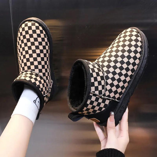 Autumn and Winter Snow Boots Women's Thickened Fleece Waterproof and Non-slip Cotton Shoes