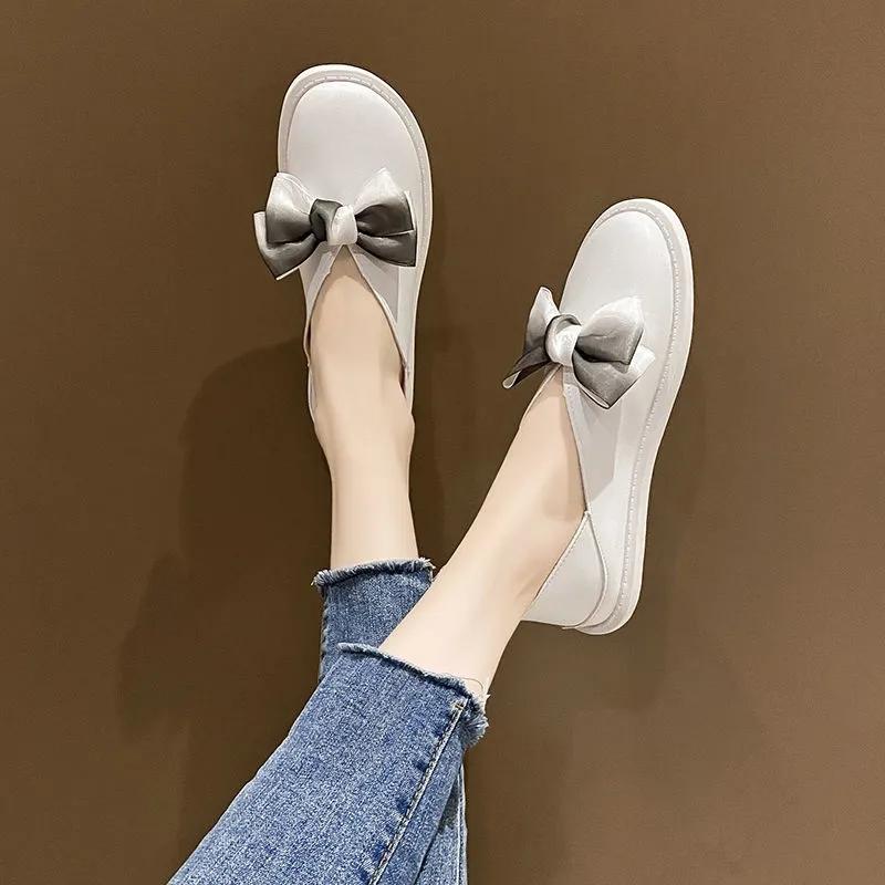 Ladies Slip-on Beanie Shoes Bow Flat Shallow Mouth Single Shoes Soft Bottom Comfortable Mother Shoes with Skirt Small White Shoes