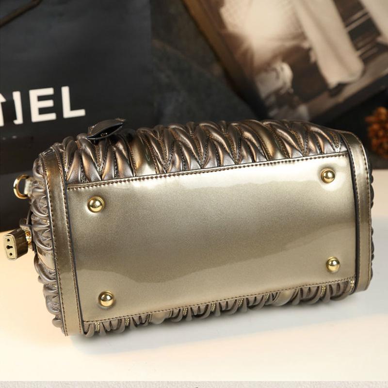 Ladies Leather Bag Trendy Fashion Large Capacity Handbag Versatile Elegant Satchel
