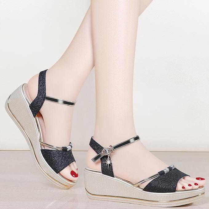 Women's Slope Heel Sandals Summer Versatile Middle Heel Non Slip Thick Sole Comfortable Outerwear Party Sandals