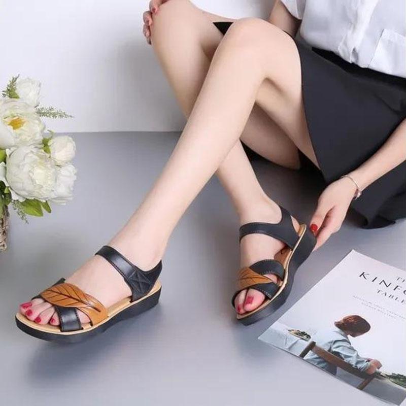 Women's Summer Sandals Flat Low Heel Non-slip Wear-resistant Sandals Outdoor