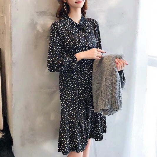 Set Female Autumn and Winter Polka Dot Chiffon Dress + Loose Knitted Sweater Vest Vest Two-piece Suit Can Be Worn with A Coat