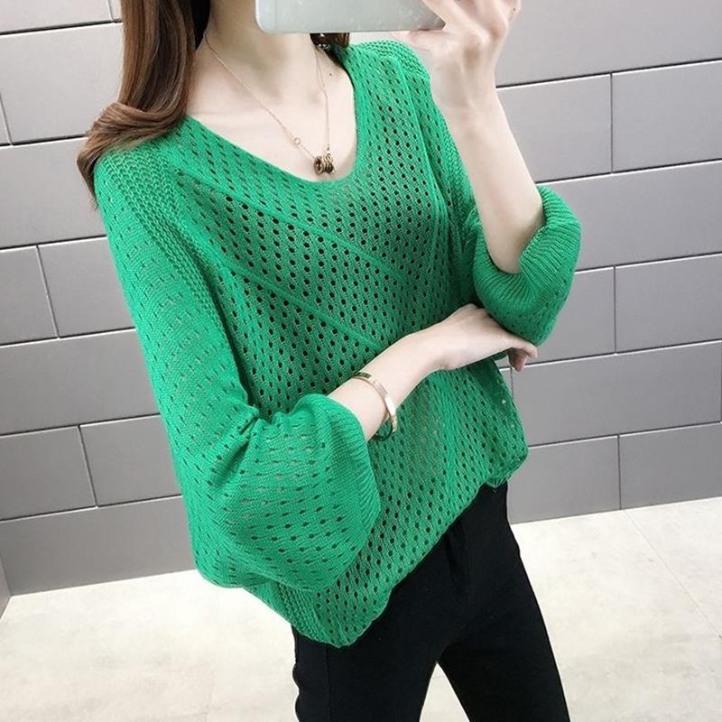 V-neck Bat Sleeve T-shirt Female Blouse Loose Large Size Short Upper Top Summer Hollow Sweater Women's Clothing