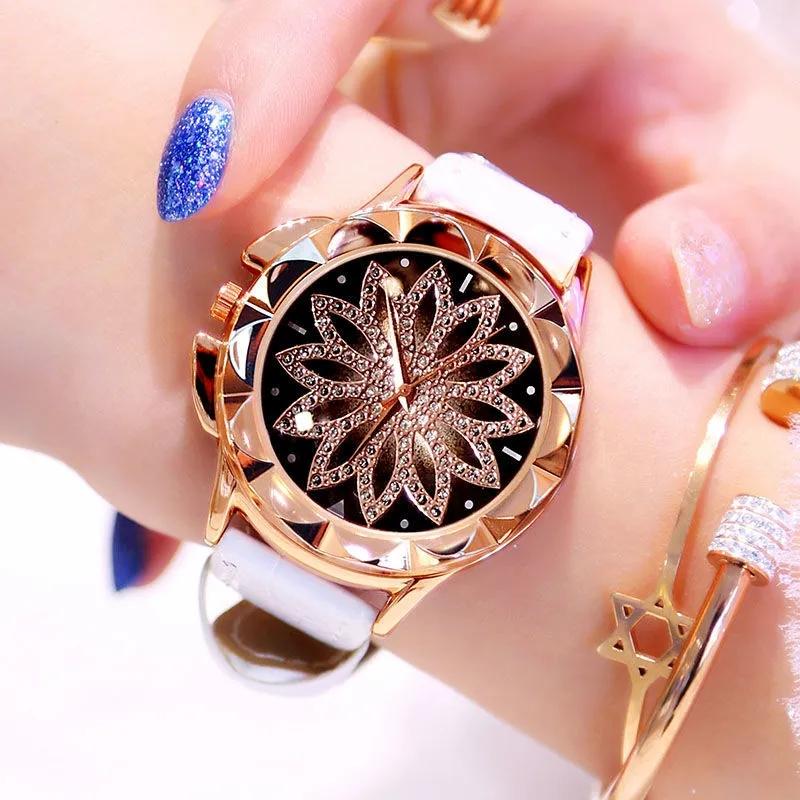 Women's Luxury Diamond Trend Quartz Watches Classic Vintage Disc Watch Rhinestone Bracelet Watches Birthday Gift Watches