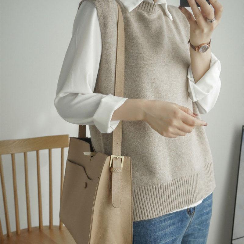Autumn Winter Women Vest Solid Soft Polyester Knitted Vest All-match Short Plus Size Round Neck Loose Sleeveless Sweater Female Pullover Outwear