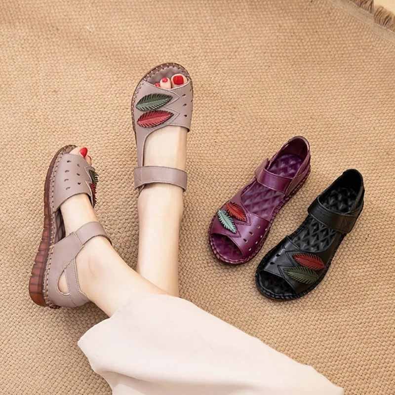 Summer Sandals Women's Popular Flat-bottomed Tendon Soft-soled Mother Shoes Women's Middle-aged and Elderly Beach Shoes