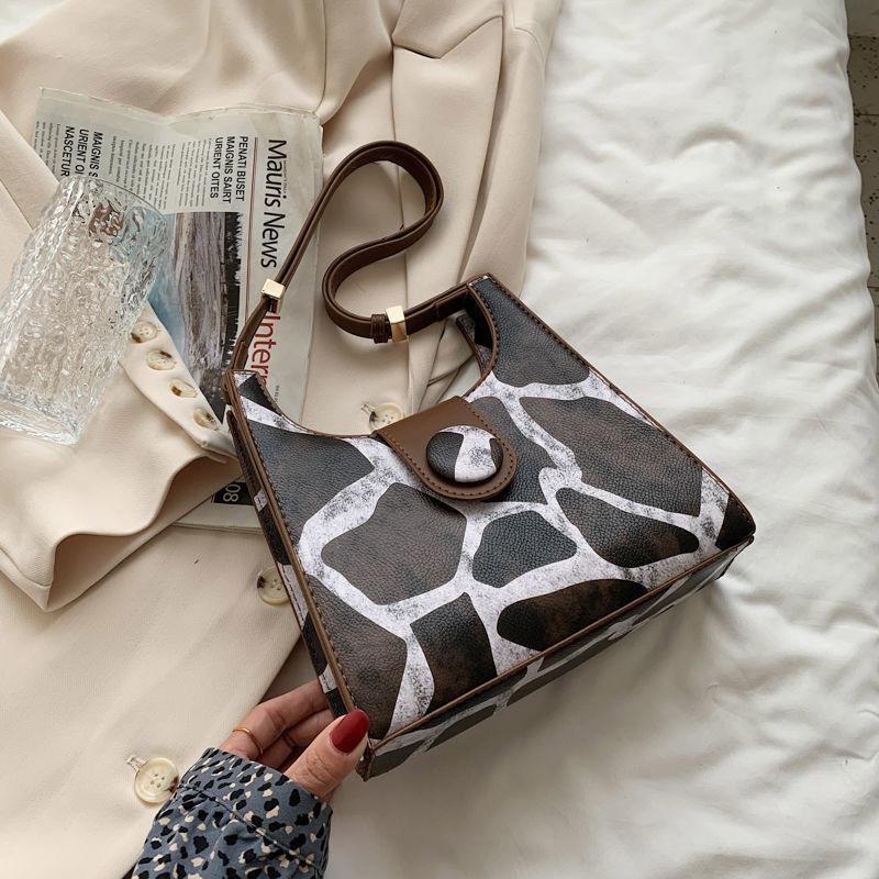 Women's Bags High-end Fashion One Shoulder Underarm Women's Bag Messenger All-match Bag