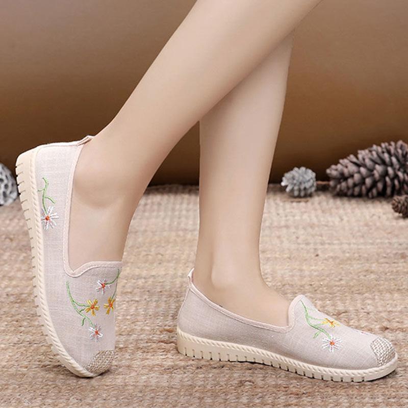 Women's Old Beijing Breathable Cloth Shoes Canvas Flat Soled Non Slip Casual Shoes