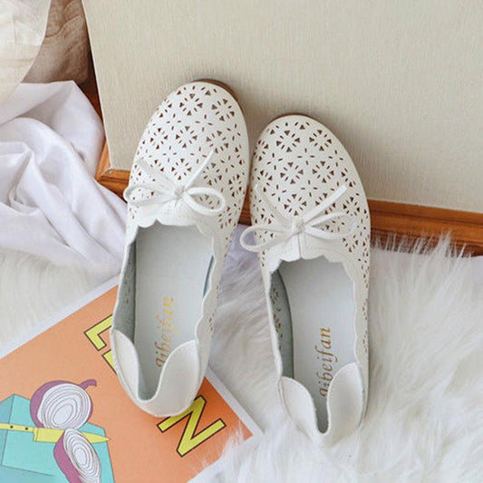 Non-slip Bottom Nurse Shoes Women's Flat-bottomed Hollow Breathable Hole Shoes Two-wear Slippers Casual and Comfortable Loafer Shoes