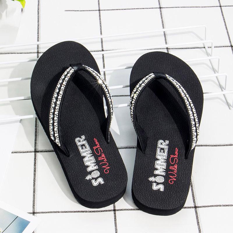 Flat Slippers Flip Flops Summer Beach Breathable Outdoor Shoes Slippers Bathroom Slip On Slippers