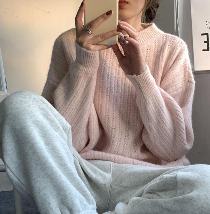 Women's Lazy Wind Soft Outer Sweater Solid Color Round Neck Long Sleeve Sweater
