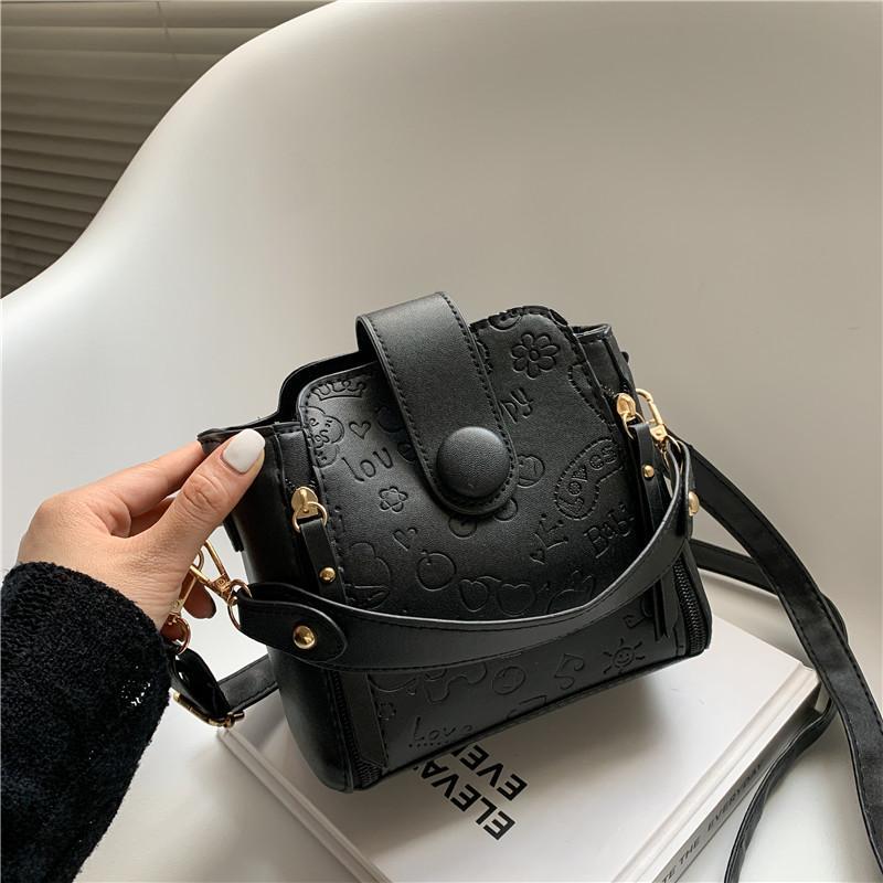 High Sense of Western Style Bag Female Summer Trend Fashion All-match Handbag Messenger Small Square Bag