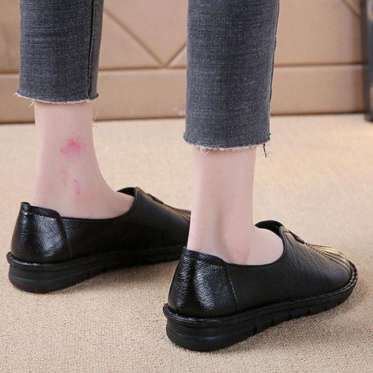 Single Shoes Women's Flat Bottom Spring and Autumn New Peas Shoes Shallow Mouth Grandma Shoes Wild Korean Student Work Shoes Mother Shoes