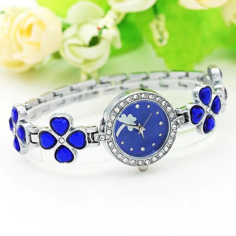 Women's Quartz Watch Four-leaf Clover Rhinestone Bracelet Watches Student Steel Belt Simple Disc Watch Lucky Gift Friendship Watches